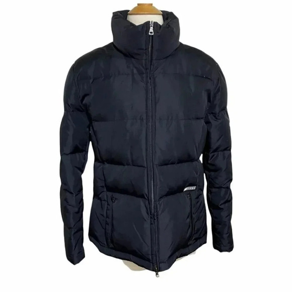 Guess M black down puffer coat w/back‎ pocket - Picture 1 of 11